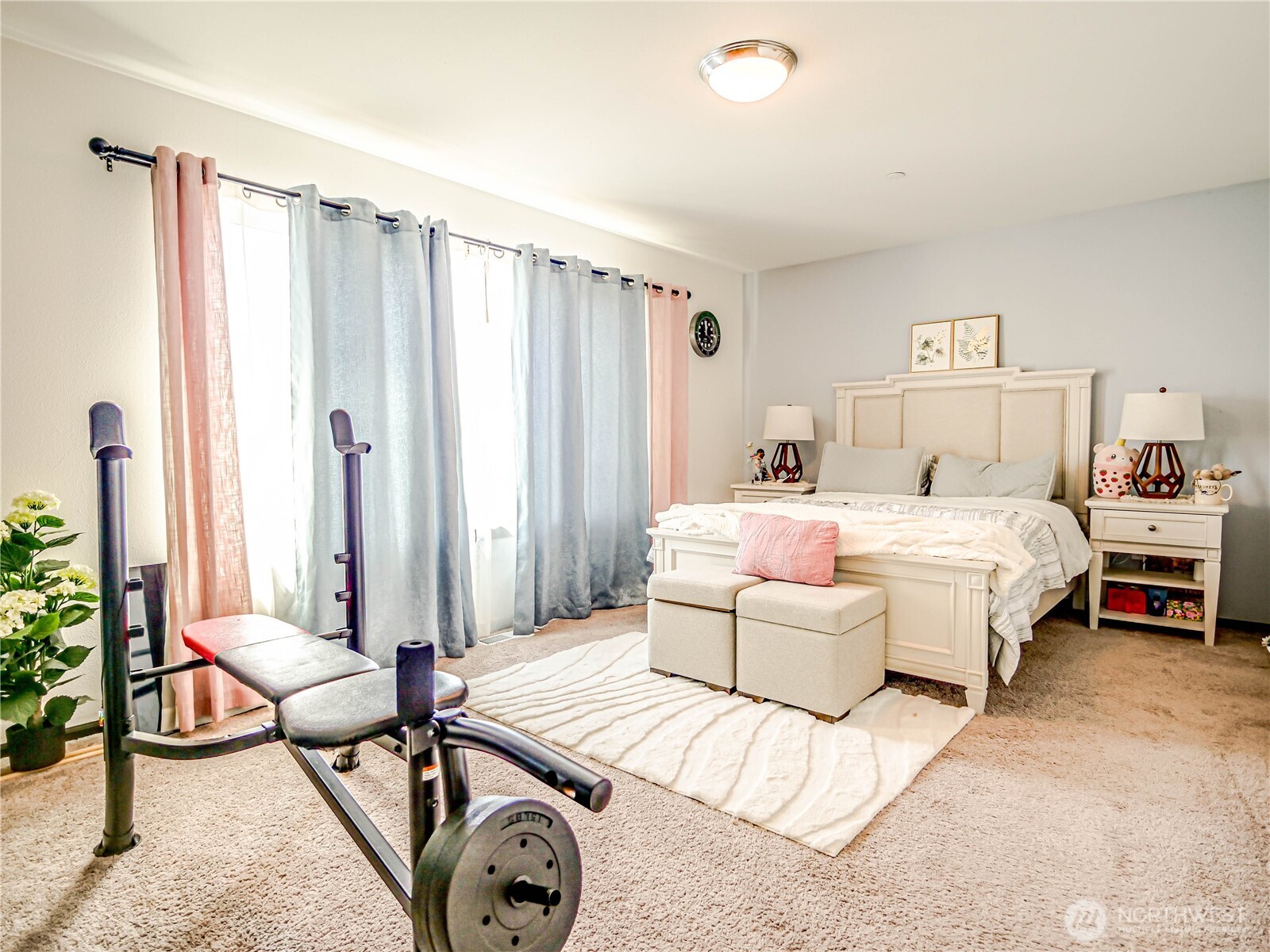 2704 S 120th Place , Seattle, WA 98168