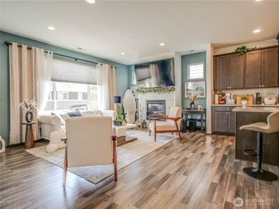 2704 S 120th Place , Seattle, WA 98168 - Photo 5