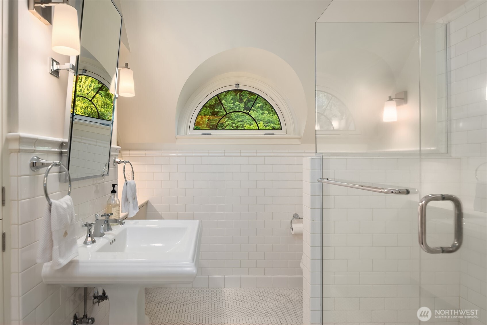4701 W Ruffner Street , Seattle, WA 98199