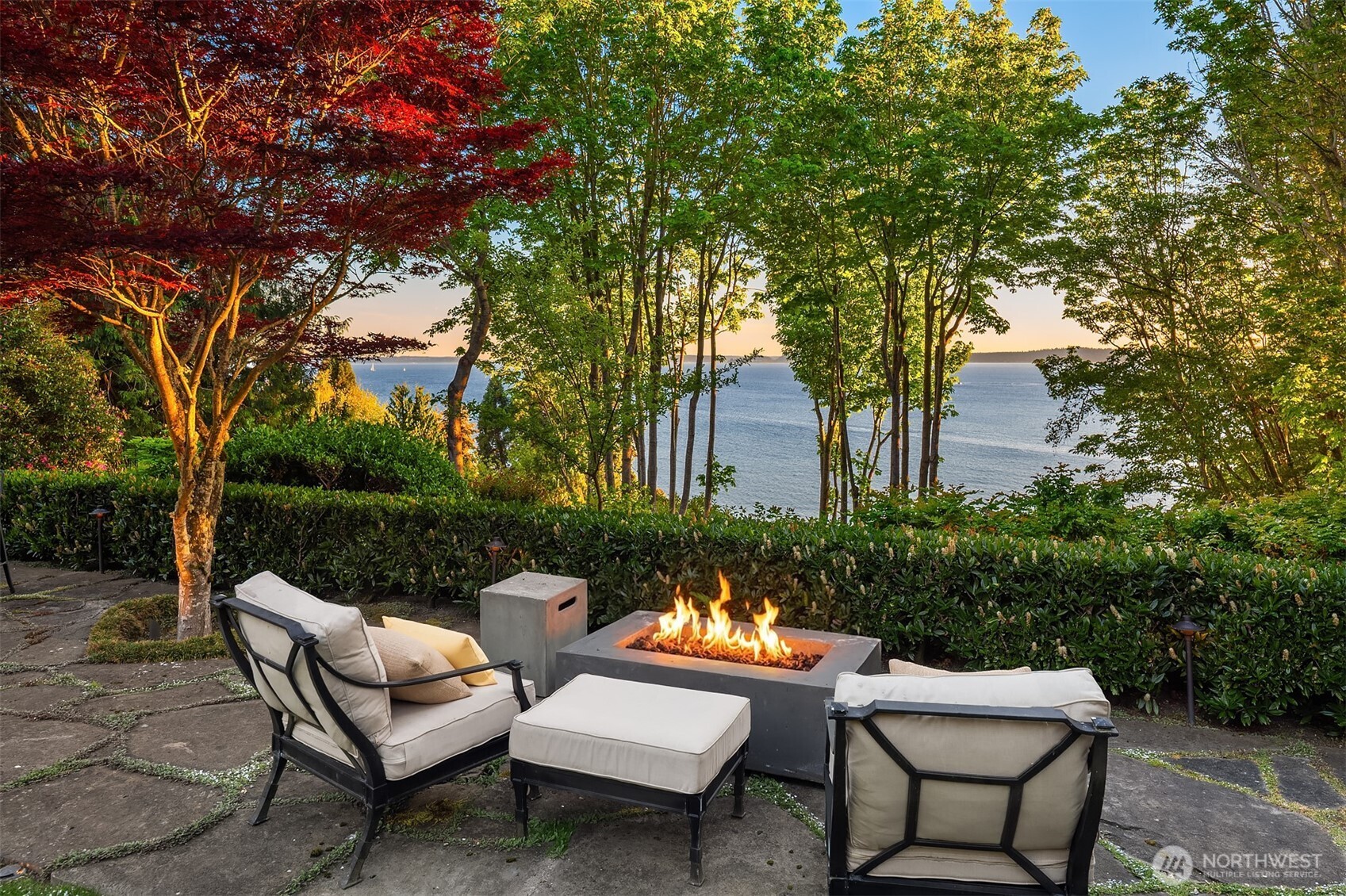4701 W Ruffner Street , Seattle, WA 98199