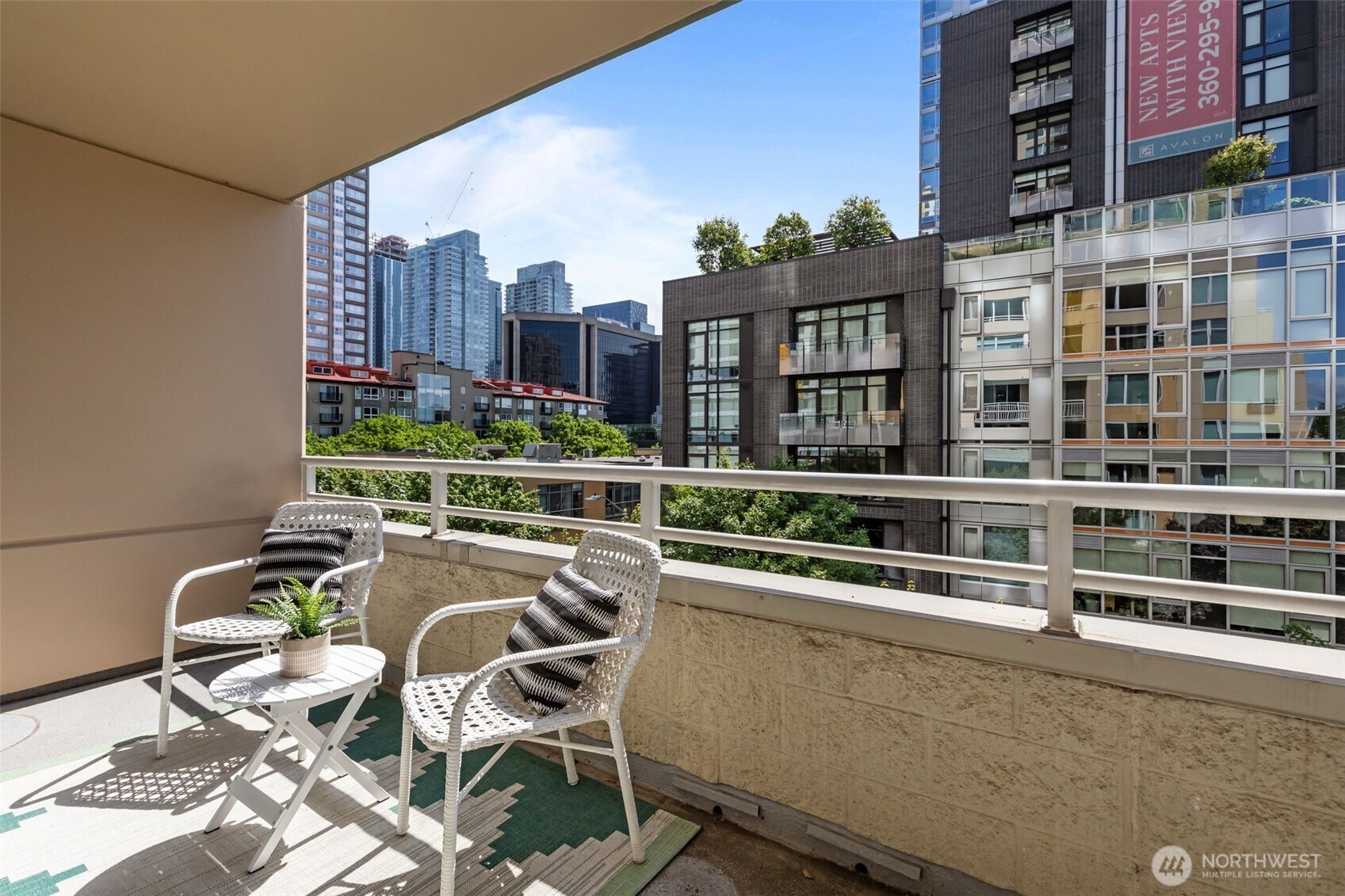 2600 2nd Avenue #504, Seattle, WA 98121