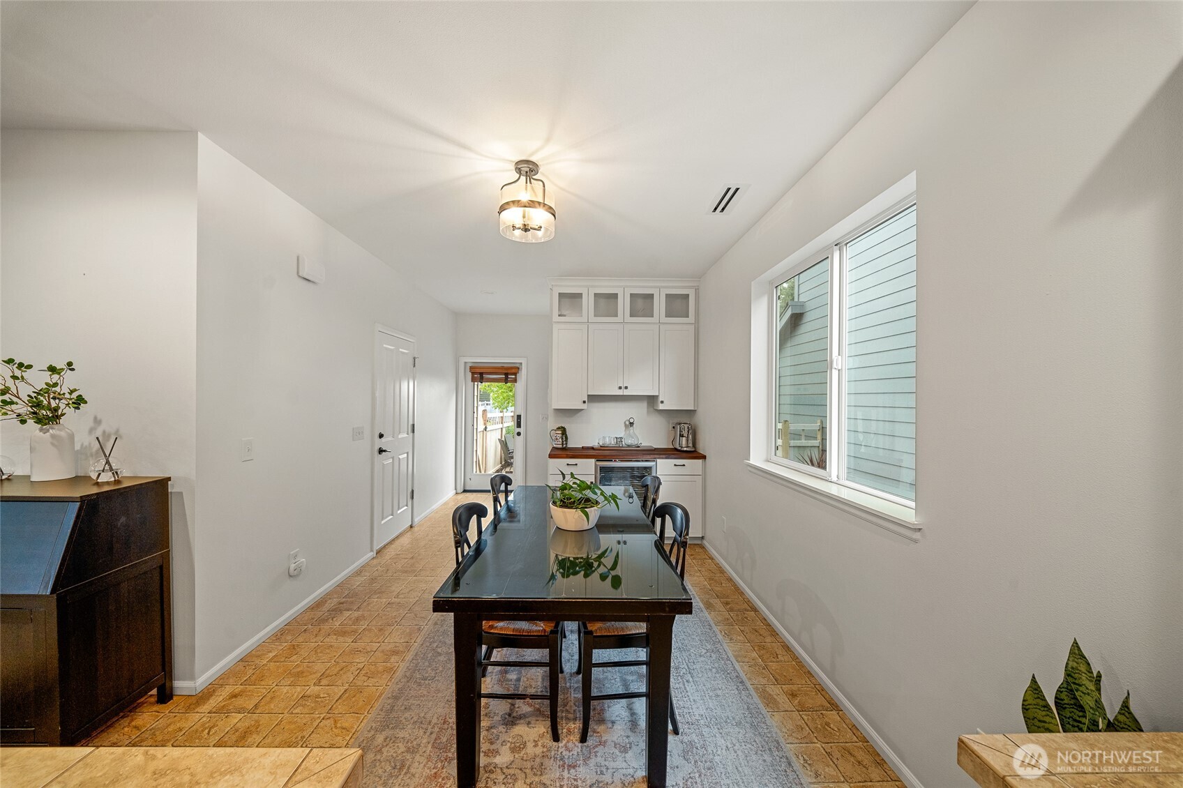 4417 5th Avenue NW, Olympia, WA 98502