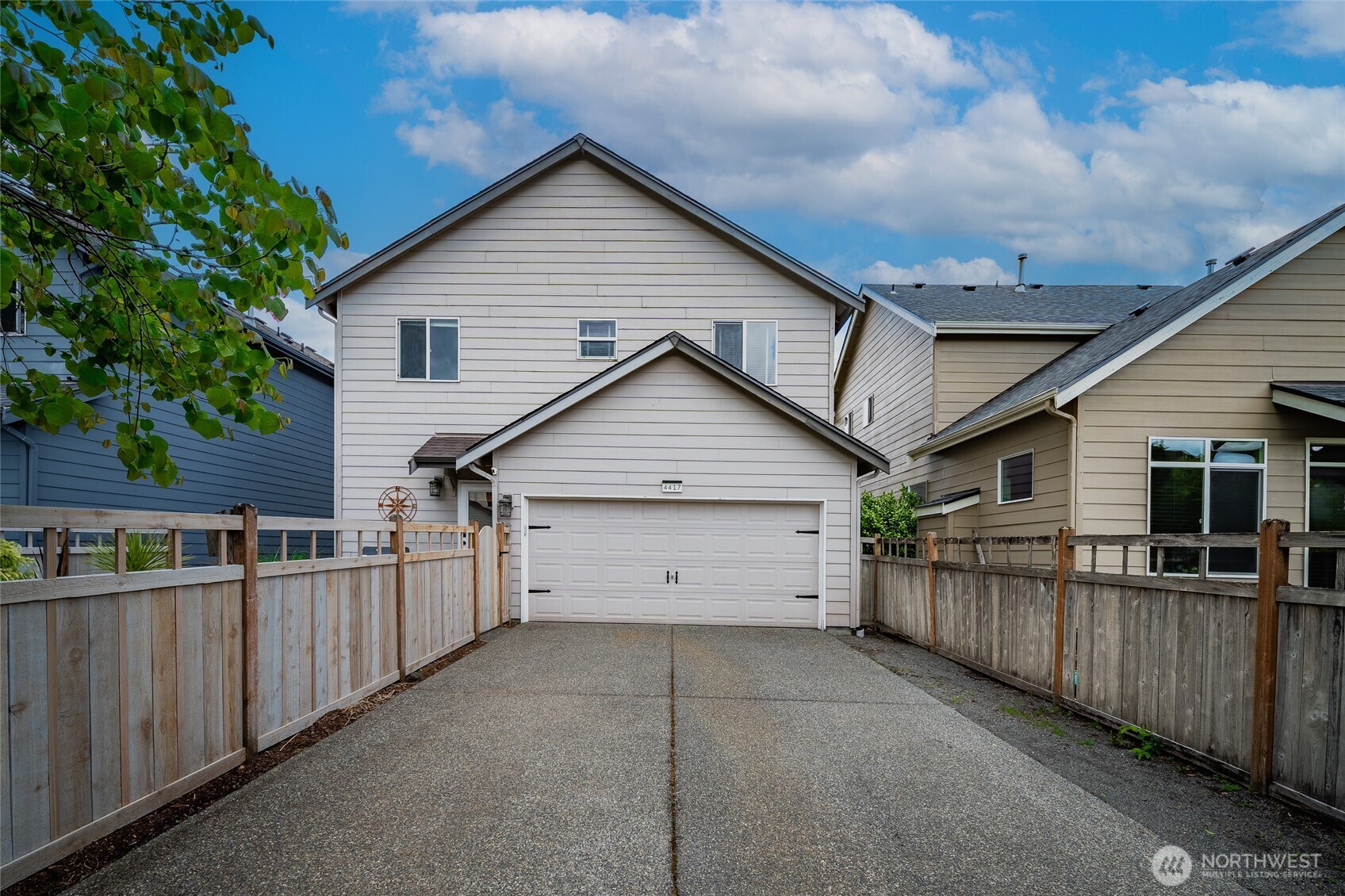 4417 5th Avenue NW, Olympia, WA 98502