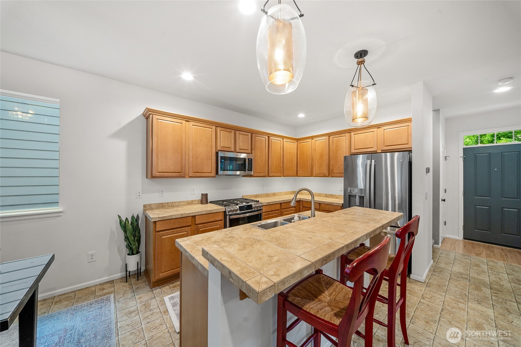 4417 5th Avenue NW, Olympia, WA 98502