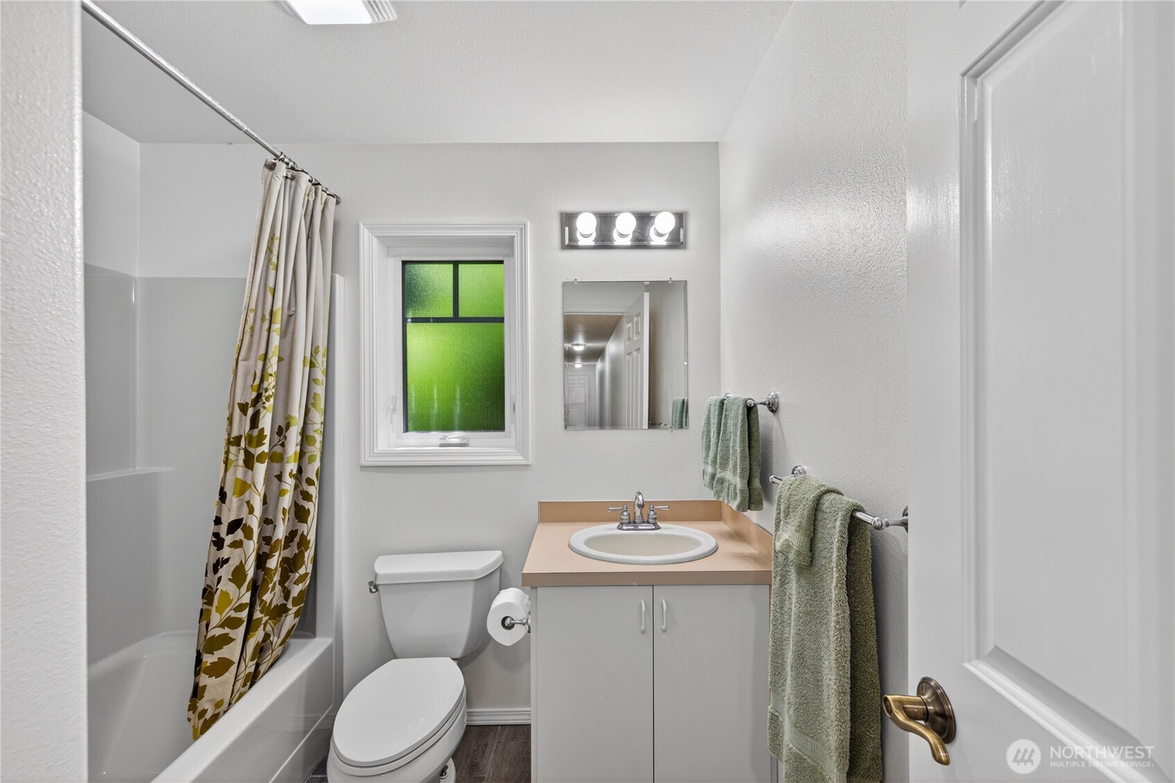 146 E Welcher Road , Coupeville, WA 98239-4046