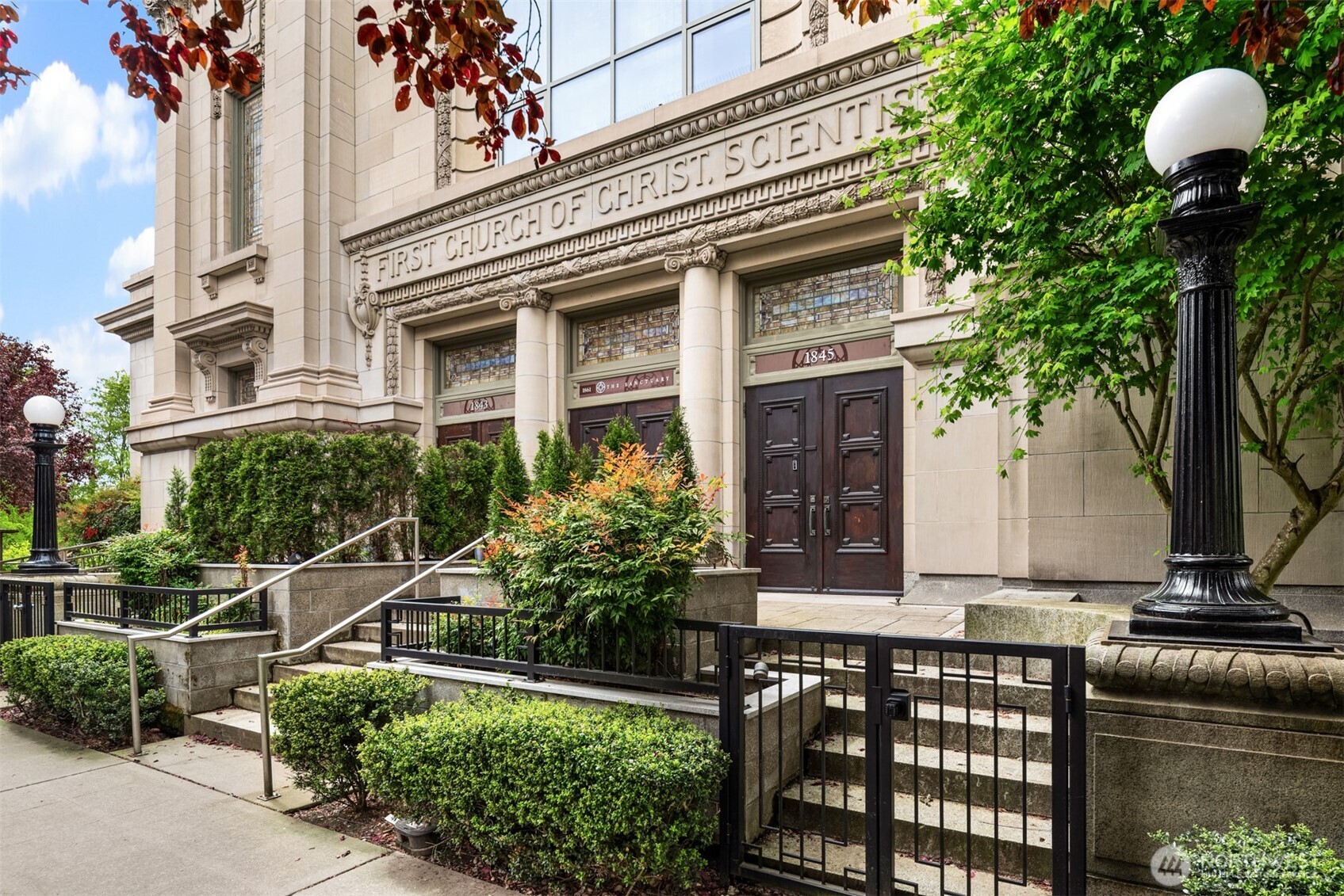 1845 16th Avenue , Seattle, WA 98122