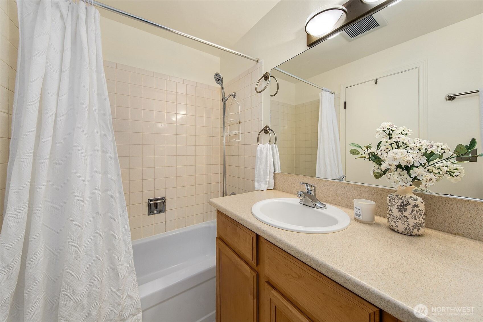 5818 NE 70th Street #A312, Seattle, WA 98115