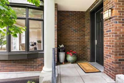 725 Harvard Avenue E, Seattle, WA 98102 - Photo 2