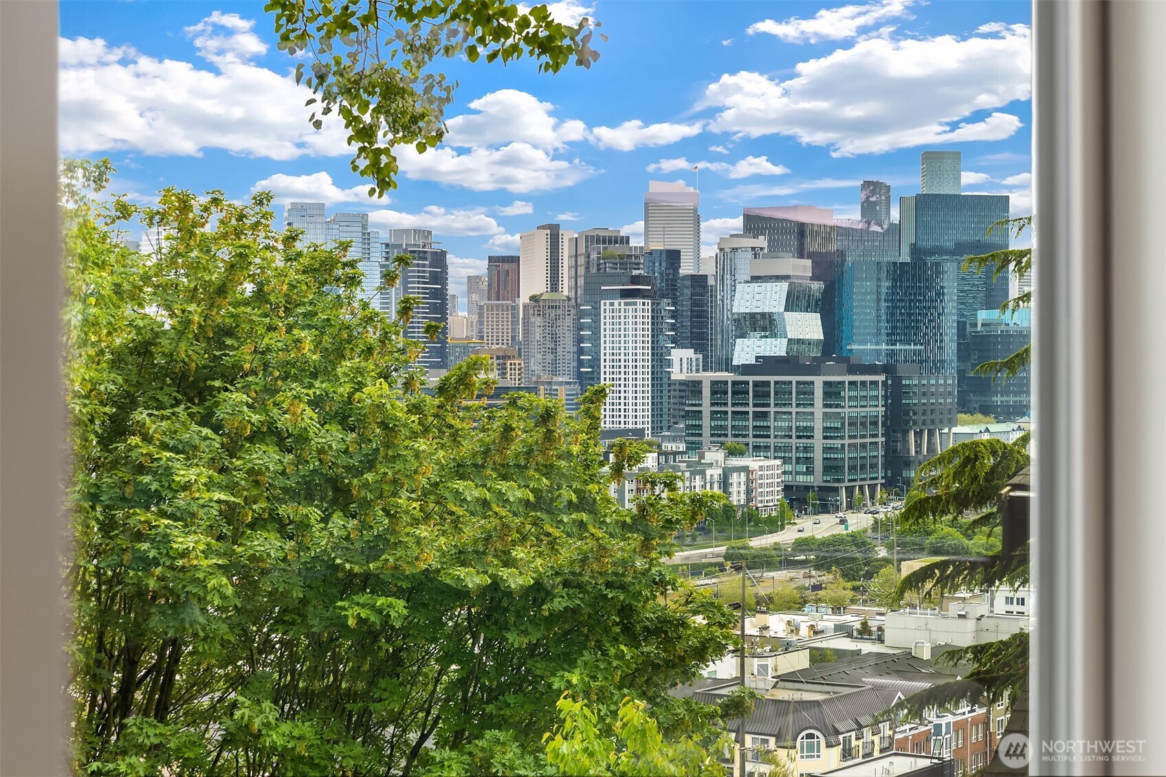 1014 4th Avenue N, Seattle, WA 98109