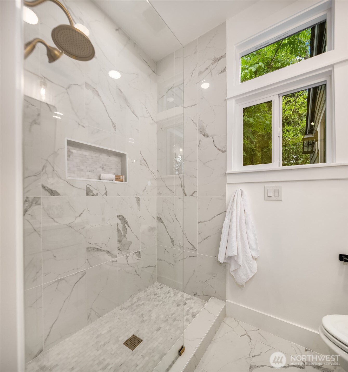 1014 4th Avenue N, Seattle, WA 98109