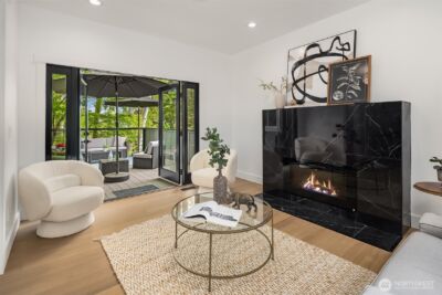 1014 4th Avenue N, Seattle, WA 98109 - Photo 4