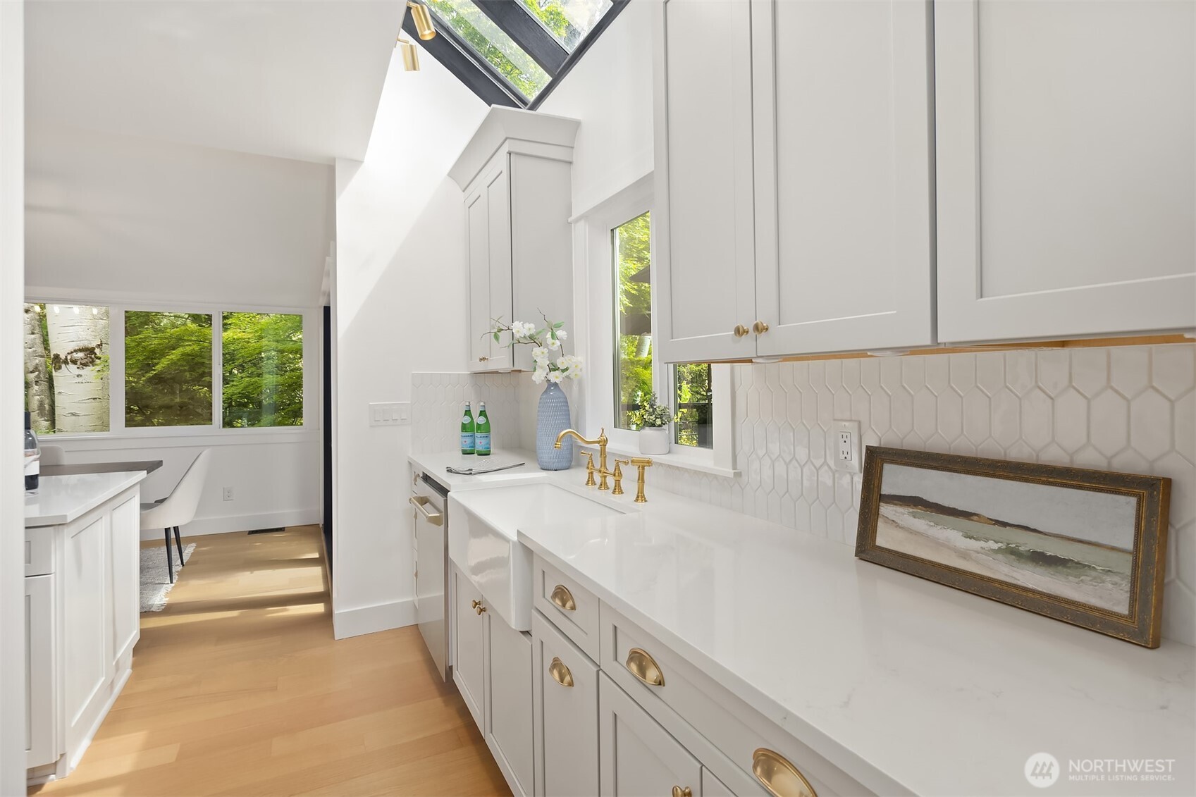 1014 4th Avenue N, Seattle, WA 98109