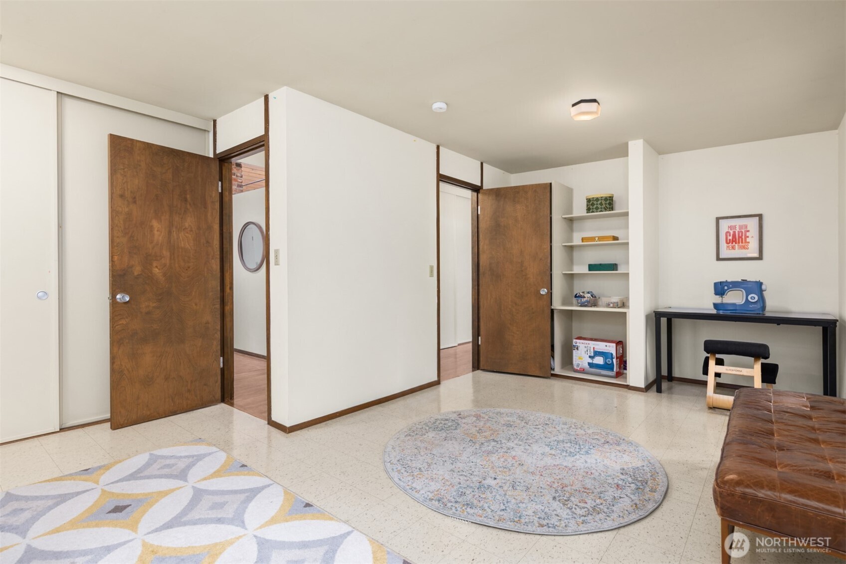 14517 Henderson Road NE, Bainbridge Island, WA 98110