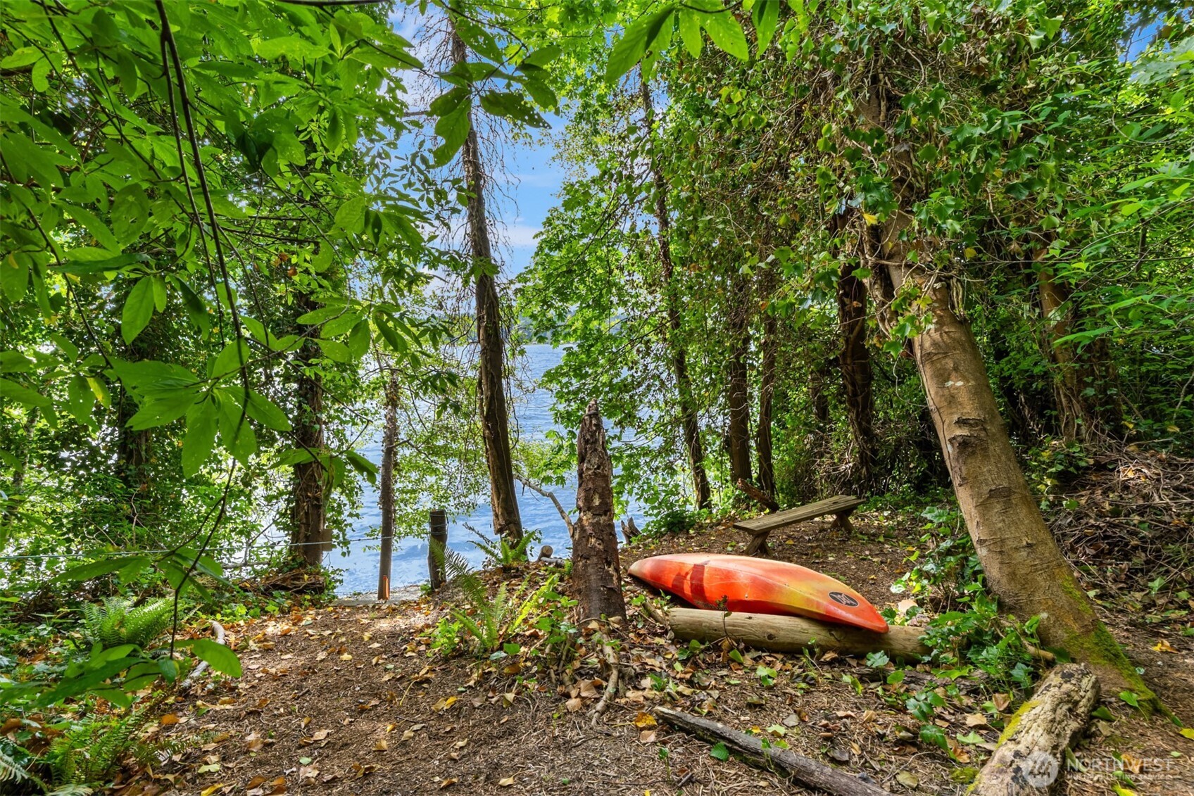 14517 Henderson Road NE, Bainbridge Island, WA 98110