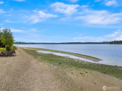 14517 Henderson Road NE, Bainbridge Island, WA 98110 - Photo 38