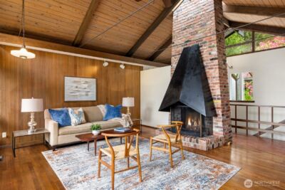 14517 Henderson Road NE, Bainbridge Island, WA 98110 - Photo 9