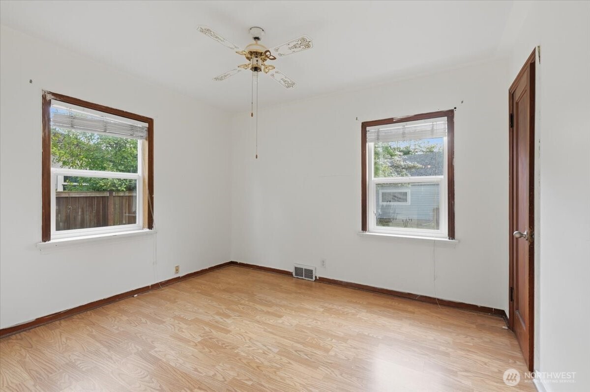 4624 N Pearl Street , Tacoma, WA 98407