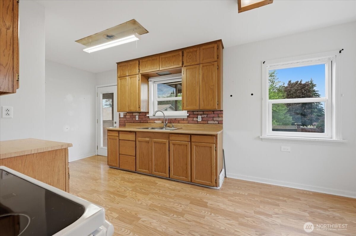 4624 N Pearl Street , Tacoma, WA 98407