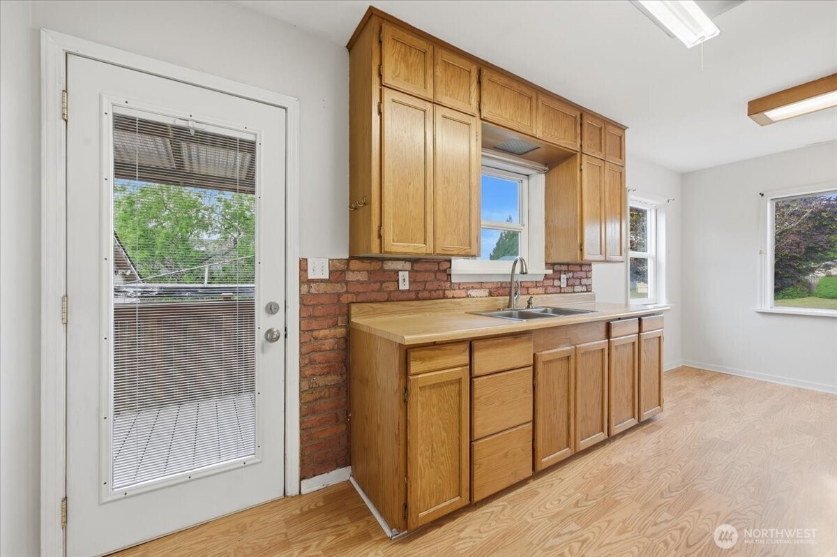 4624 N Pearl Street , Tacoma, WA 98407