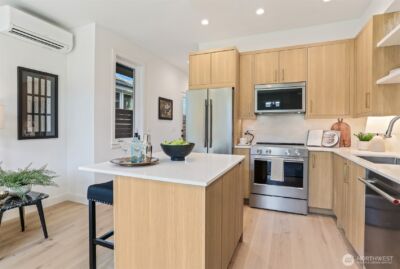 8330 24th Avenue NW, Seattle, WA 98117 - Photo 9