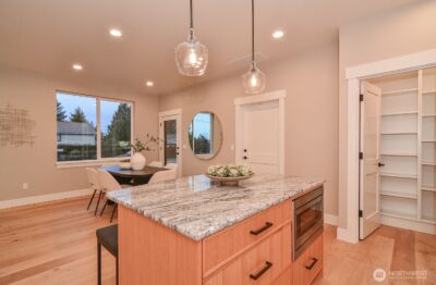 10202 44th Avenue SW, Seattle, WA 98146 - Photo 13