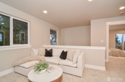 10202 44th Avenue SW, Seattle, WA 98146 - Photo 18