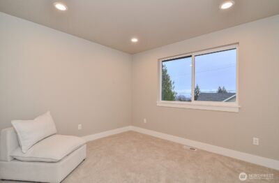 10202 44th Avenue SW, Seattle, WA 98146 - Photo 28