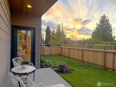 10202 44th Avenue SW, Seattle, WA 98146 - Photo 38