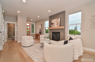 10202 44th Avenue SW, Seattle, WA 98146 - Photo 6