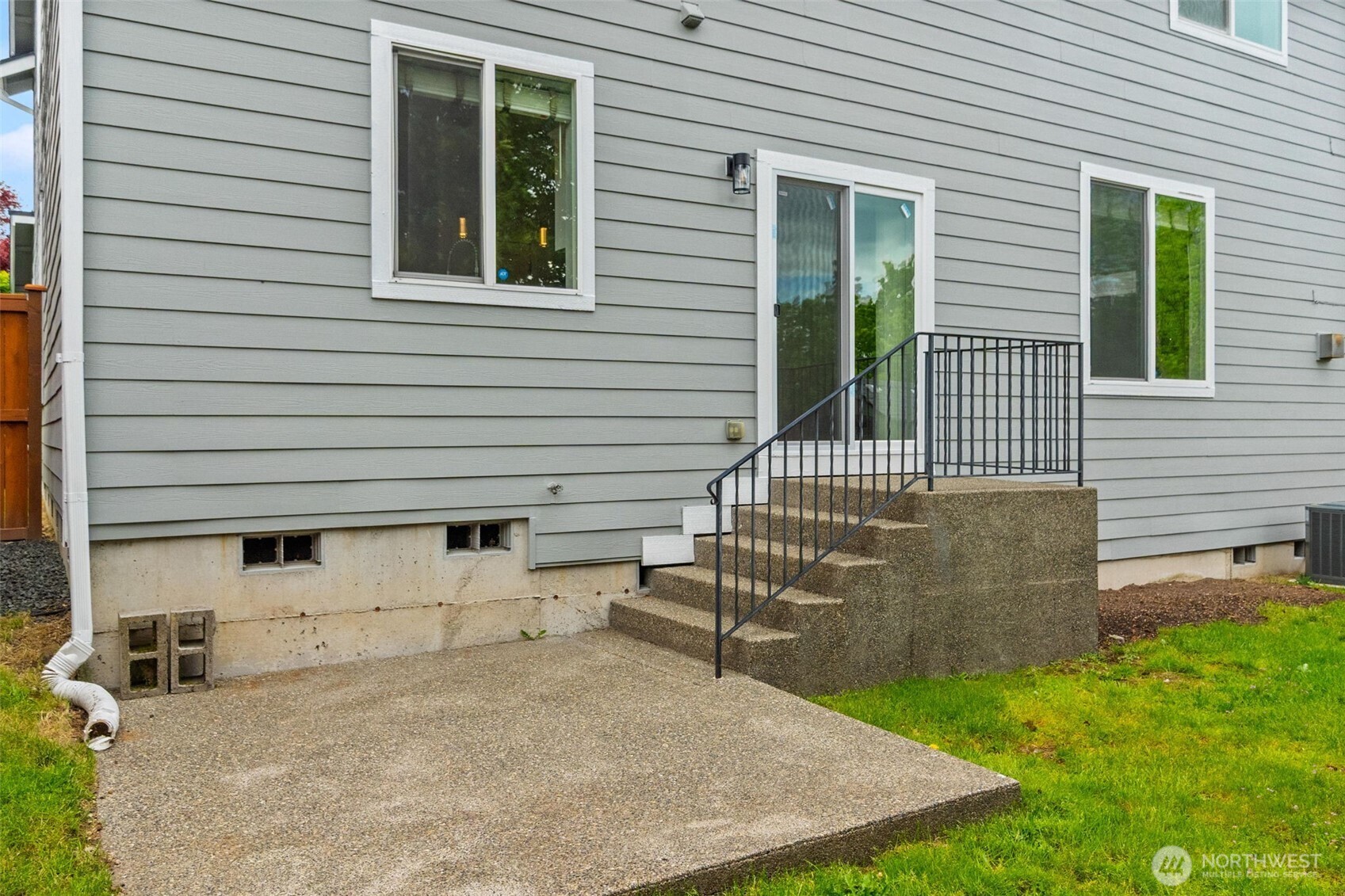 2408 Cooper Crest Street NW, Olympia, WA 98502