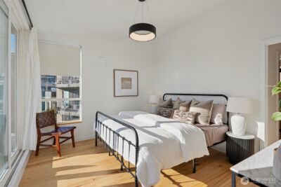 515 Howe #A, Seattle, WA 98109 - Photo 12