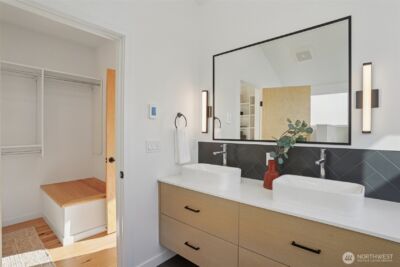 515 Howe #A, Seattle, WA 98109 - Photo 21