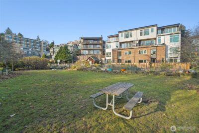515 Howe #A, Seattle, WA 98109 - Photo 39