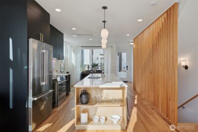 515 Howe #A, Seattle, WA 98109 - Photo 6
