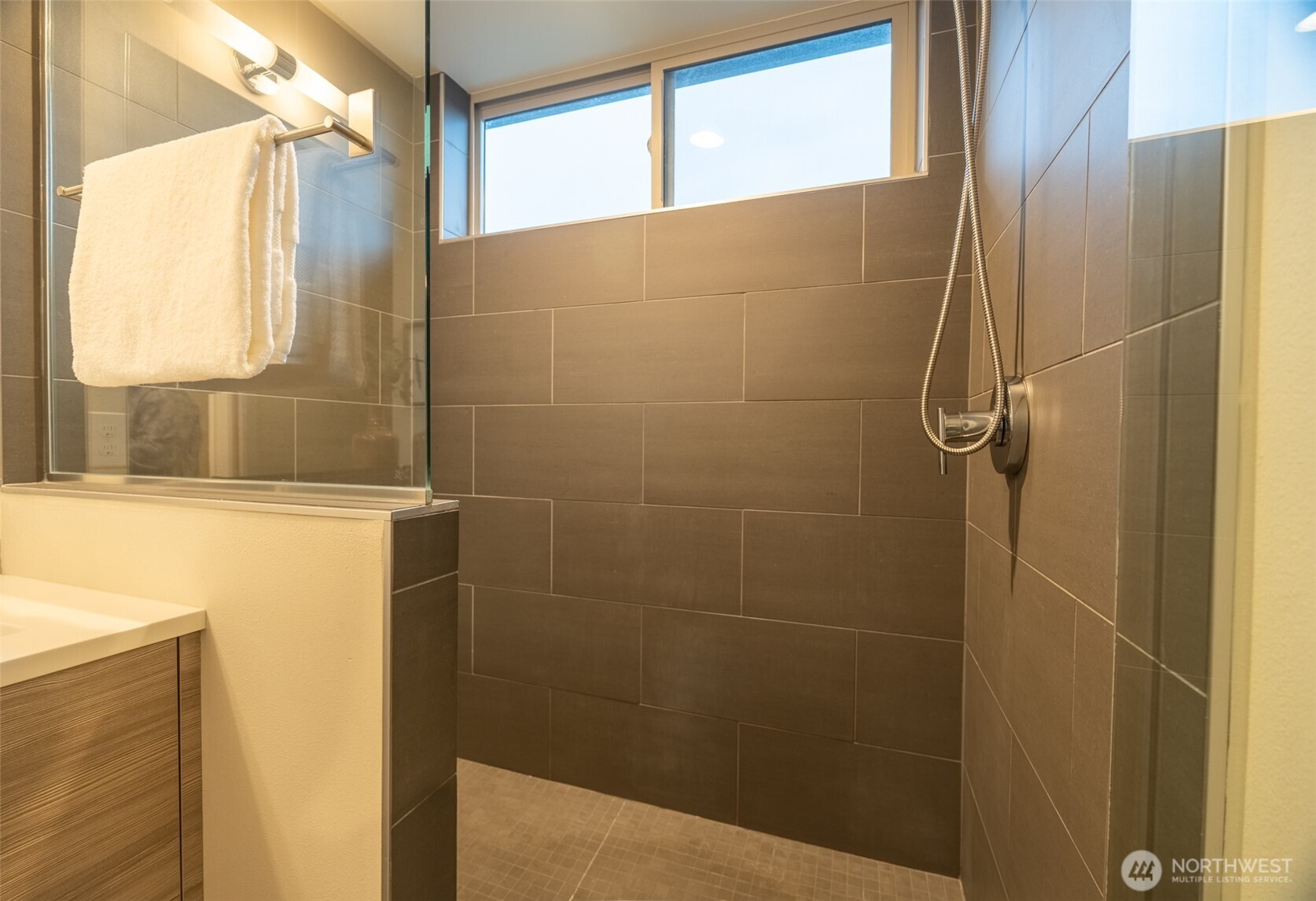 4413 Meridian Avenue N, Seattle, WA 98103