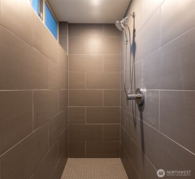 4413 Meridian Avenue N, Seattle, WA 98103 - Photo 25