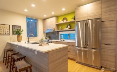 4413 Meridian Avenue N, Seattle, WA 98103 - Photo 4