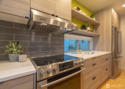 4413 Meridian Avenue N, Seattle, WA 98103 - Photo 6