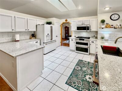 2408 Woodfield Loop SE, Olympia, WA 98501 - Photo 15
