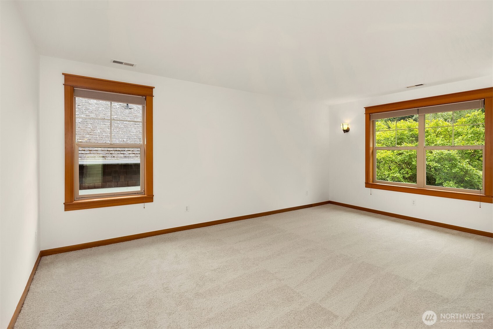 1905 NE 125th Street , Seattle, WA 98125