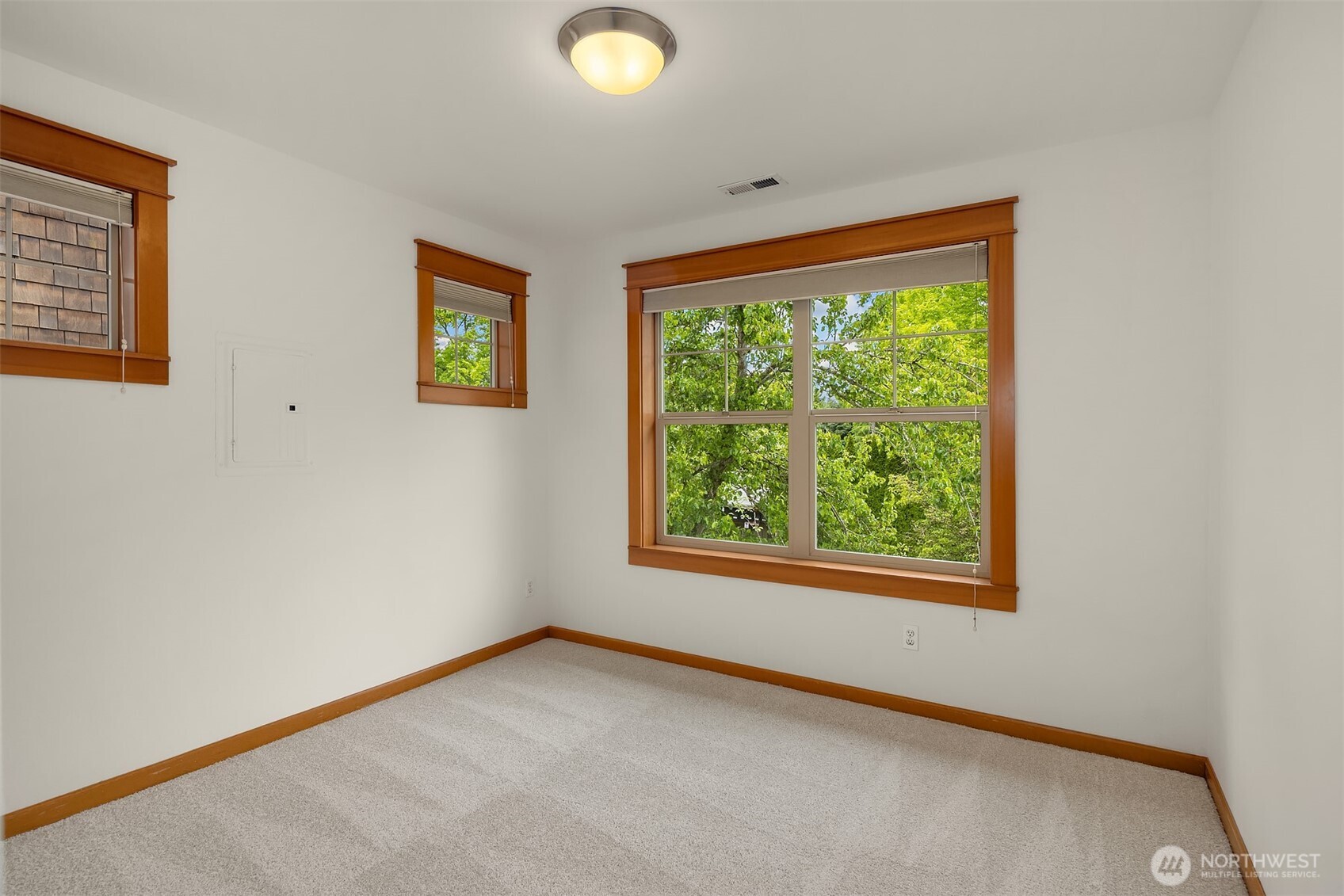 1905 NE 125th Street , Seattle, WA 98125