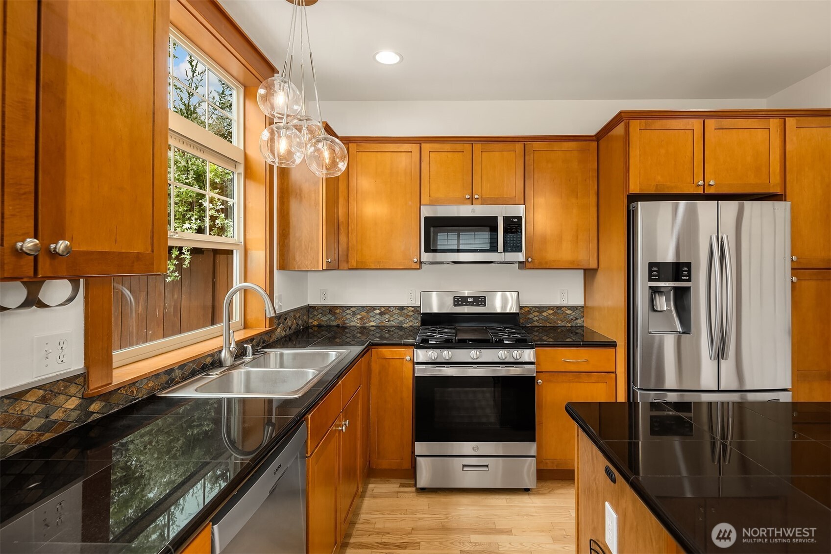 1905 NE 125th Street , Seattle, WA 98125