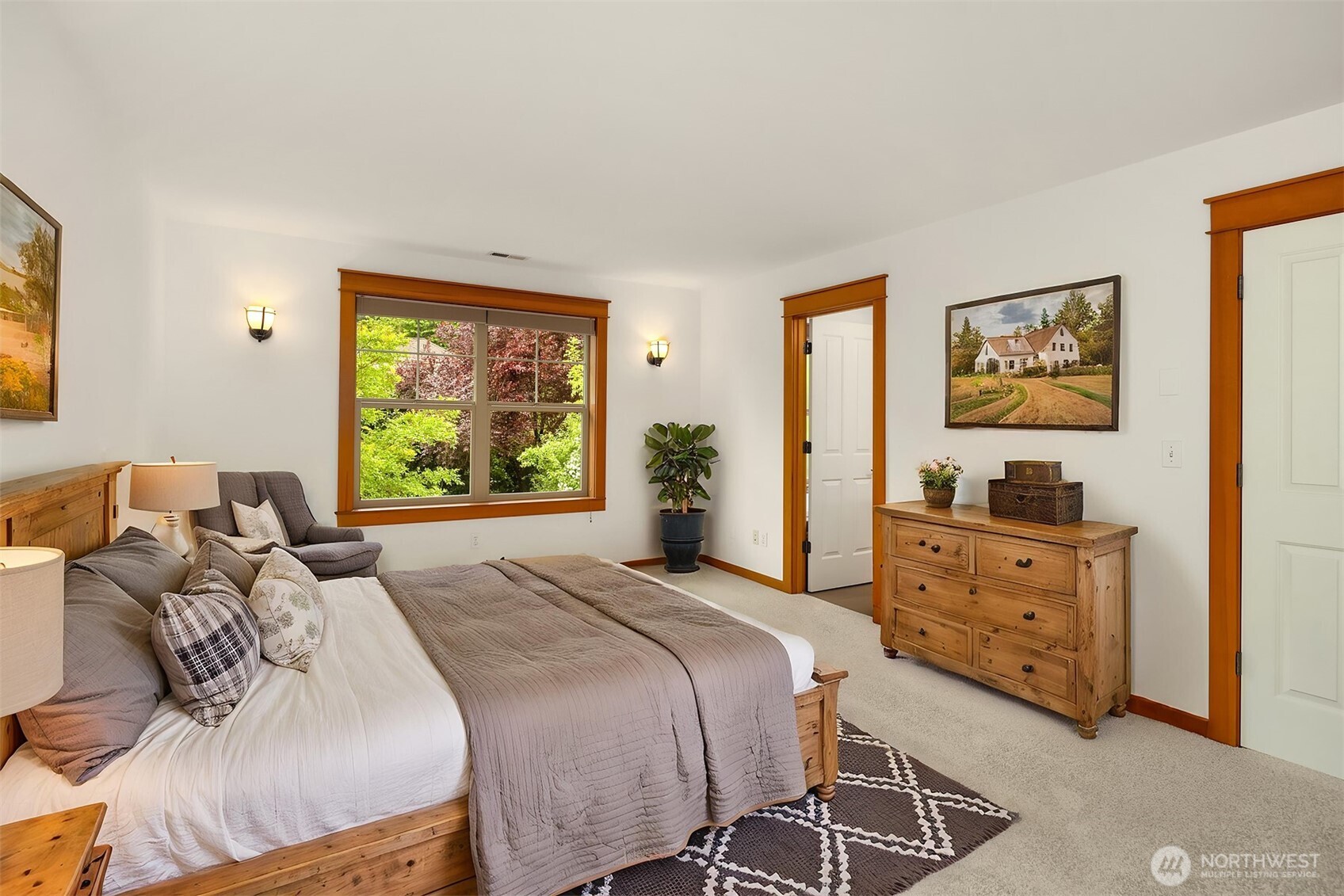 1905 NE 125th Street , Seattle, WA 98125