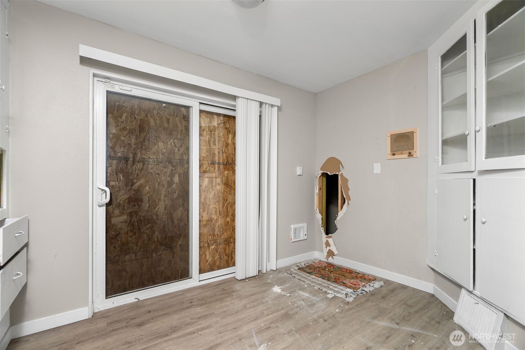 6323 Kitsap Way , Bremerton, WA 98312