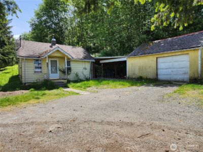 111 Cedar Avenue S, Eatonville, WA 98321 - Photo 1
