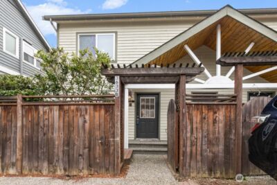 3633 22nd Avenue W #B, Seattle, WA 98199