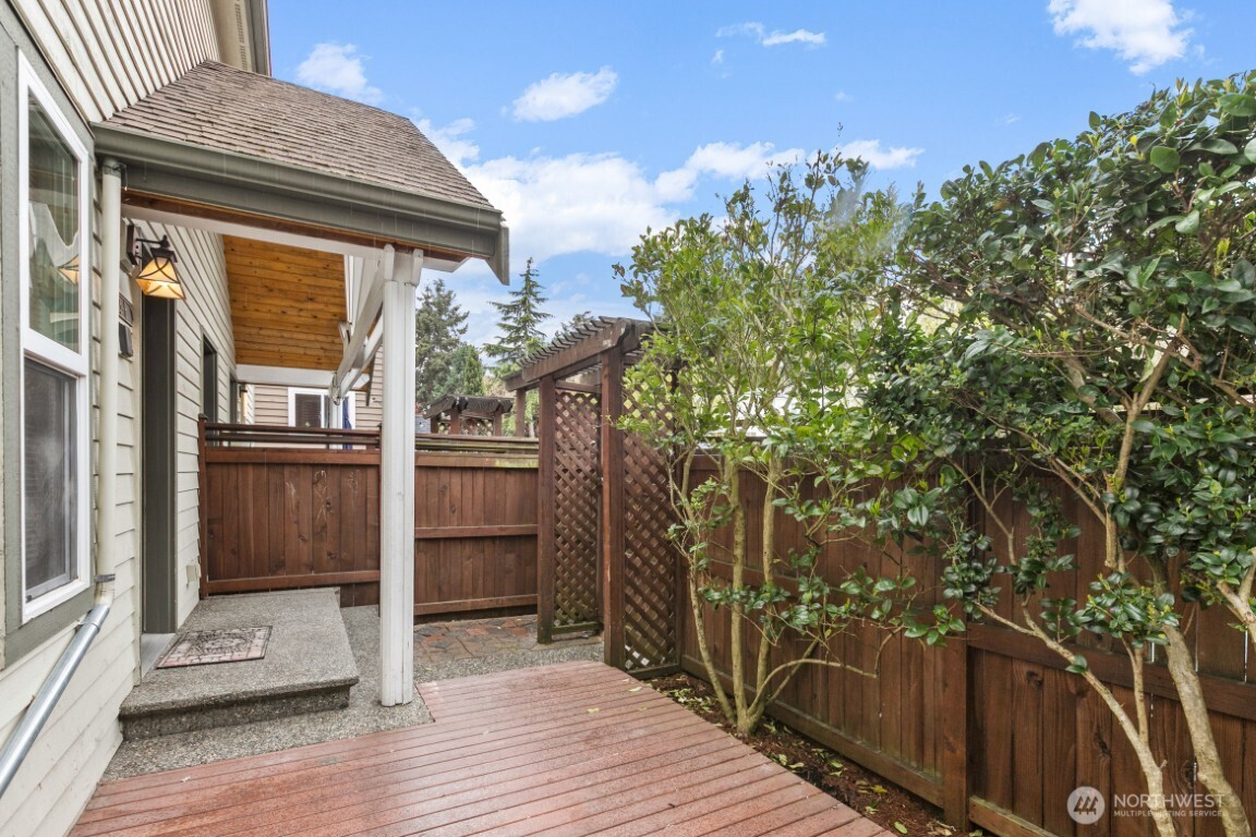 3633 22nd Avenue W #B, Seattle, WA 98199