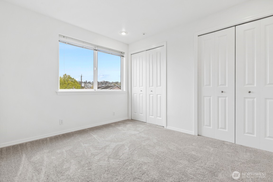 3633 22nd Avenue W #B, Seattle, WA 98199