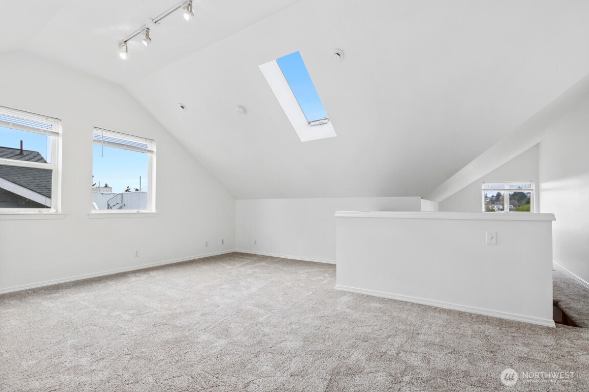 3633 22nd Avenue W #B, Seattle, WA 98199