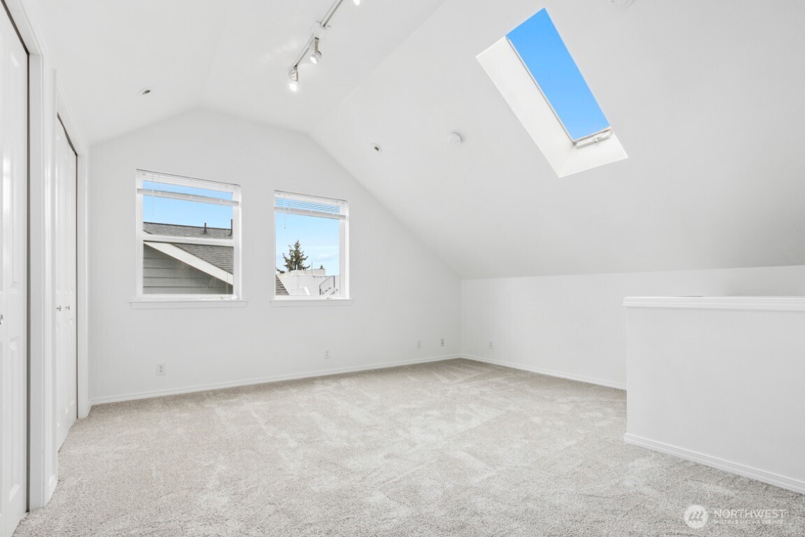 3633 22nd Avenue W #B, Seattle, WA 98199